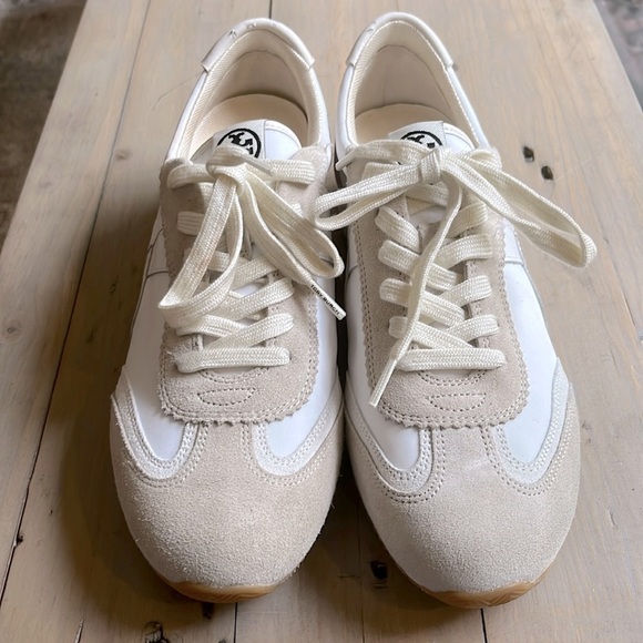 New. Tory Burch HANK SNEAKER in Snow White / Beige Size 10 - Picture 5 of 12